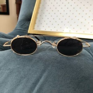 SHEIN TINY SUNGLASSES
